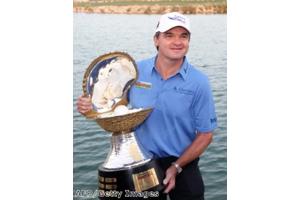 Paul Lawrie takes crown in Qatar Masters