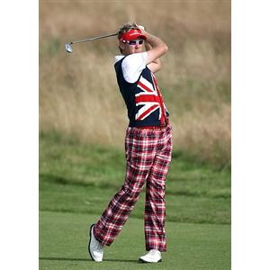 Poulter chips and putts his way to Match Play success