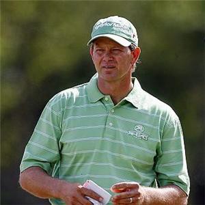 Goosen maintains competitiveness when creating wine
