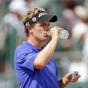 Donald looks to keep gap between himself and McIlroy