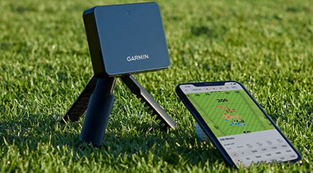 The New Garmin Approach R10 Launch Monitor Brings the Golf Course to You