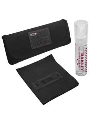 Oakley Lens Cleaning Kit