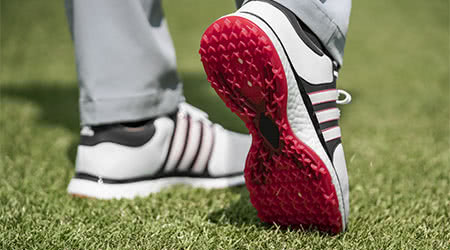 Treat your Feet in 2019 – Shop the Latest Golf Shoe Styles