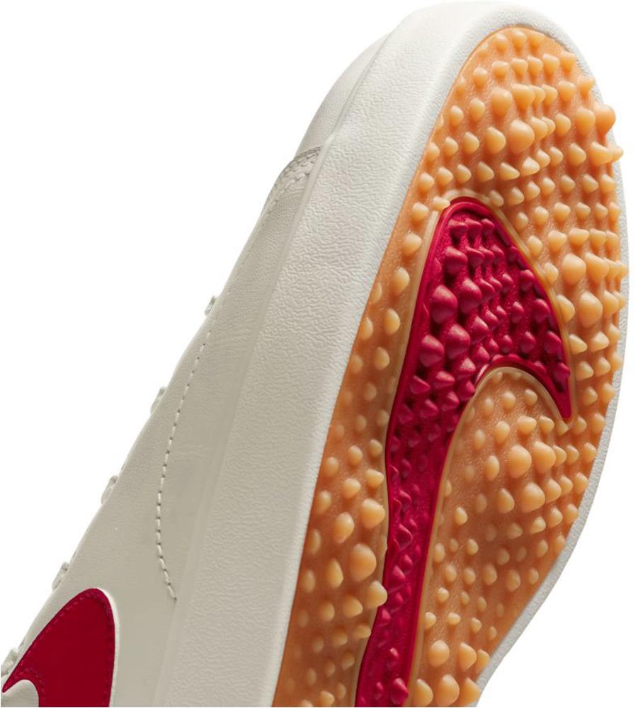 nike that change color with heat