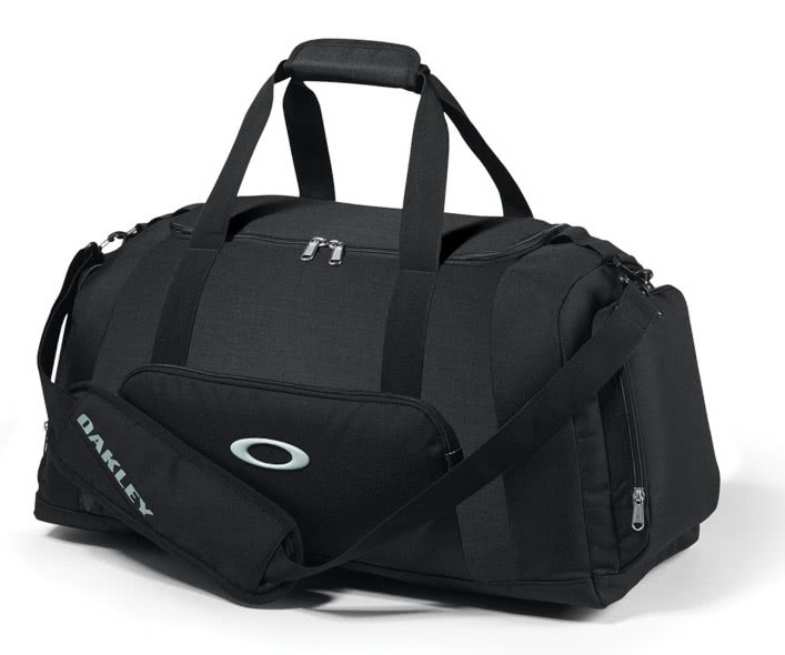 oakley gym to street duffel