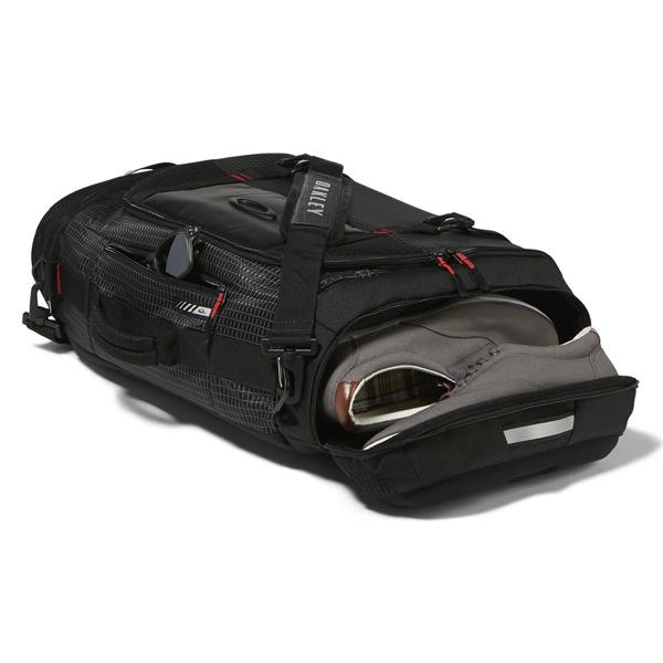 oakley duffel