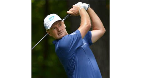 Ernie Els Signs with ECCO