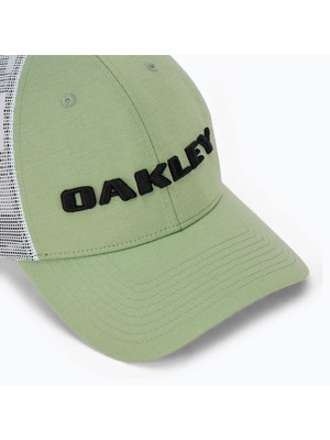 Oakley Mens Heather Trucker Bark Logo Cap