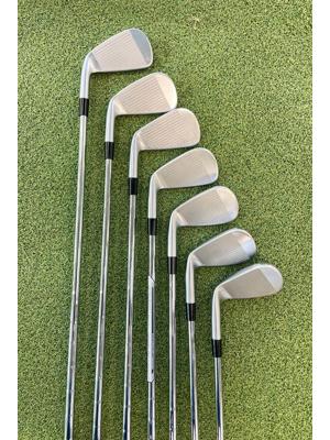 Used Second Hand - TaylorMade P790 Custom Irons (Steel Shaft)