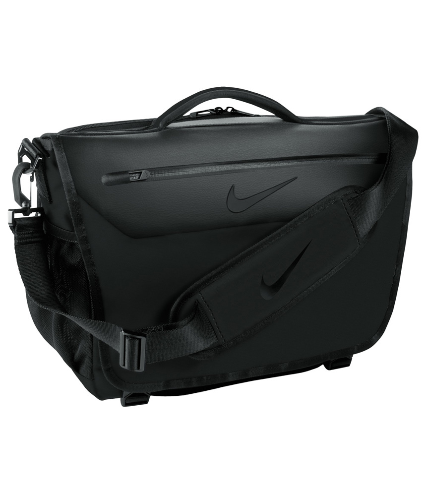 Nike Departure III Messenger Bag