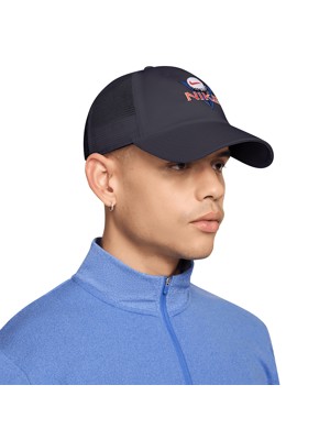 Nike Mens Club Trucker Cap